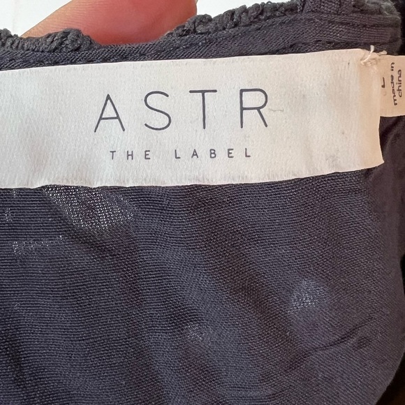 ASTR -the label- navy lace spaghetti strap fit and flare midi dress size L - Picture 8 of 11